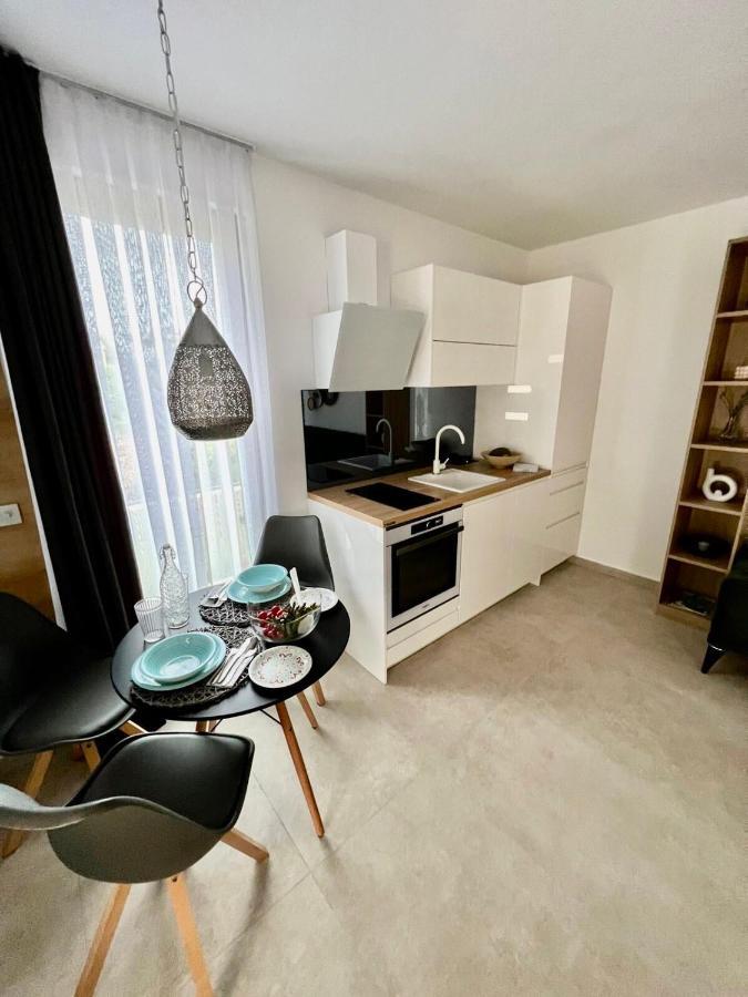 Apartmani Cube A Medulin Bagian luar foto